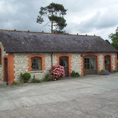 The Stables Villa South Barrow Bagian luar foto