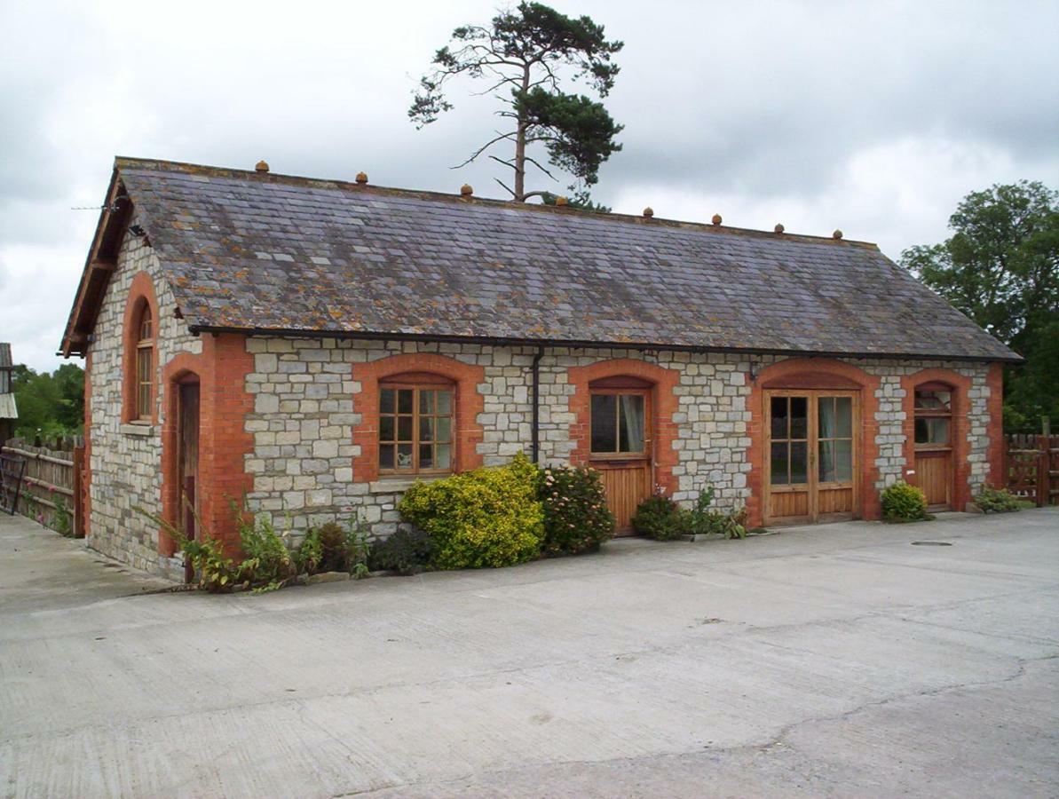 The Stables Villa South Barrow Bagian luar foto